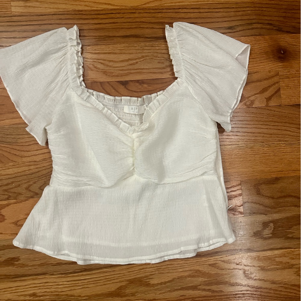 White short sleeve blouse